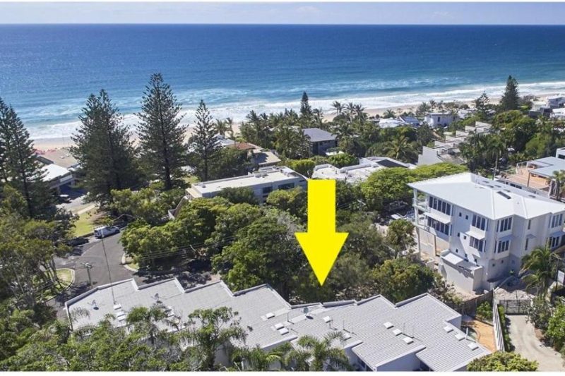 Sunshine Beach townhouse location 150m from the sand Noosa