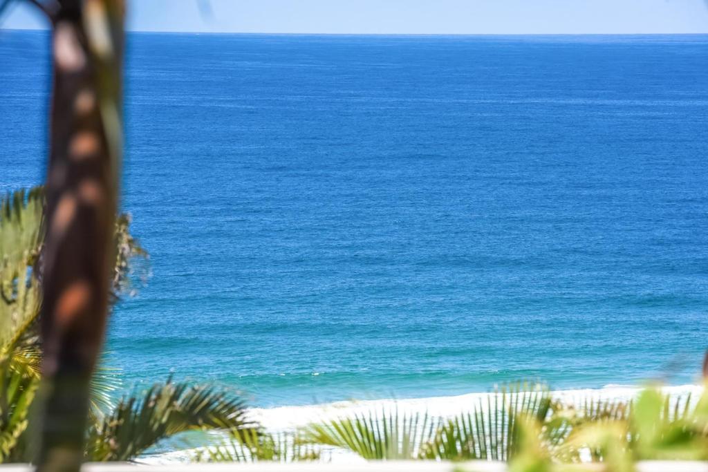 sunshine beach holiday