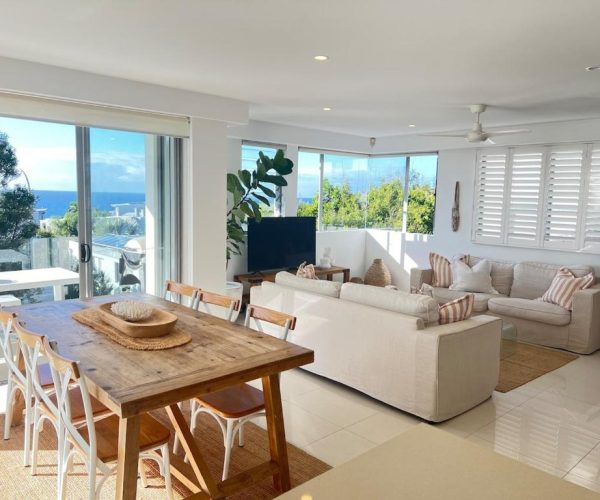 2 bedroom townhouse Sunshine Beach with ocean views Soul@Sunshine