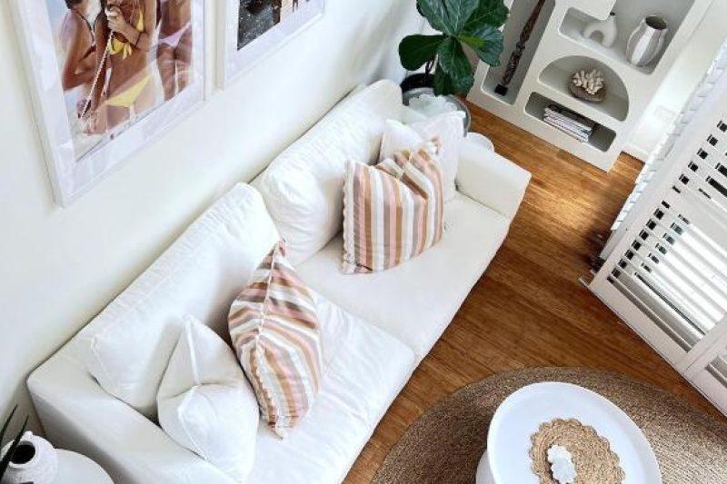 Beachfront townhouse Sunshine Beach Noosa with vaulted ceilings